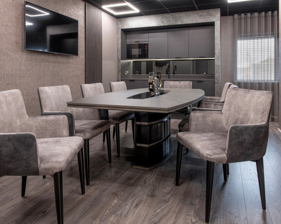 Luxury Office Suite by Caroline Gardner Design
